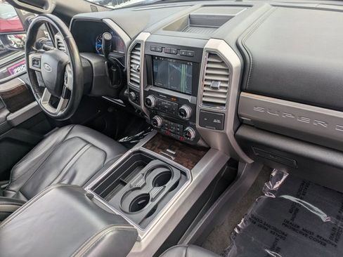 Used 2017 Ford F250 Platinum w/ Platinum Ultimate Package image 21