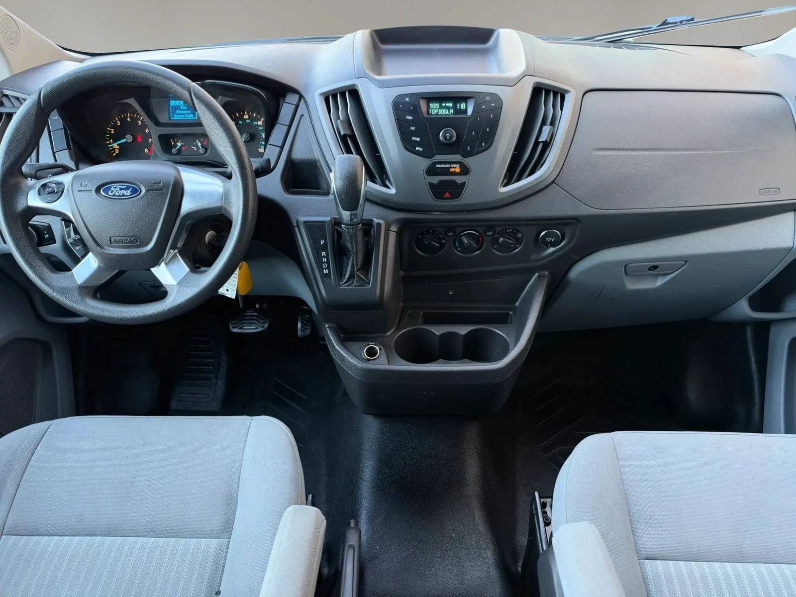 Used 2019 Ford Transit 250 130 Low Roof RWD image 24