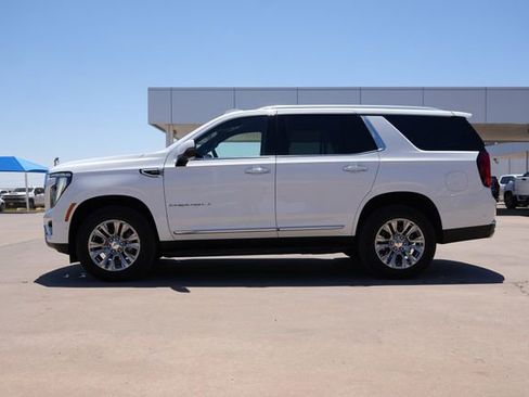 Used 2025 GMC Yukon Denali AWD/4WD image 6