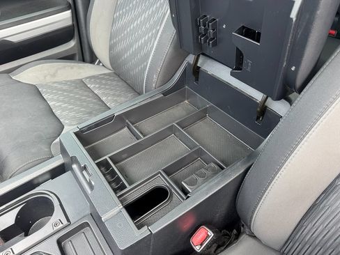 Used 2019 Toyota Tundra SR5 AWD/4WD image 25