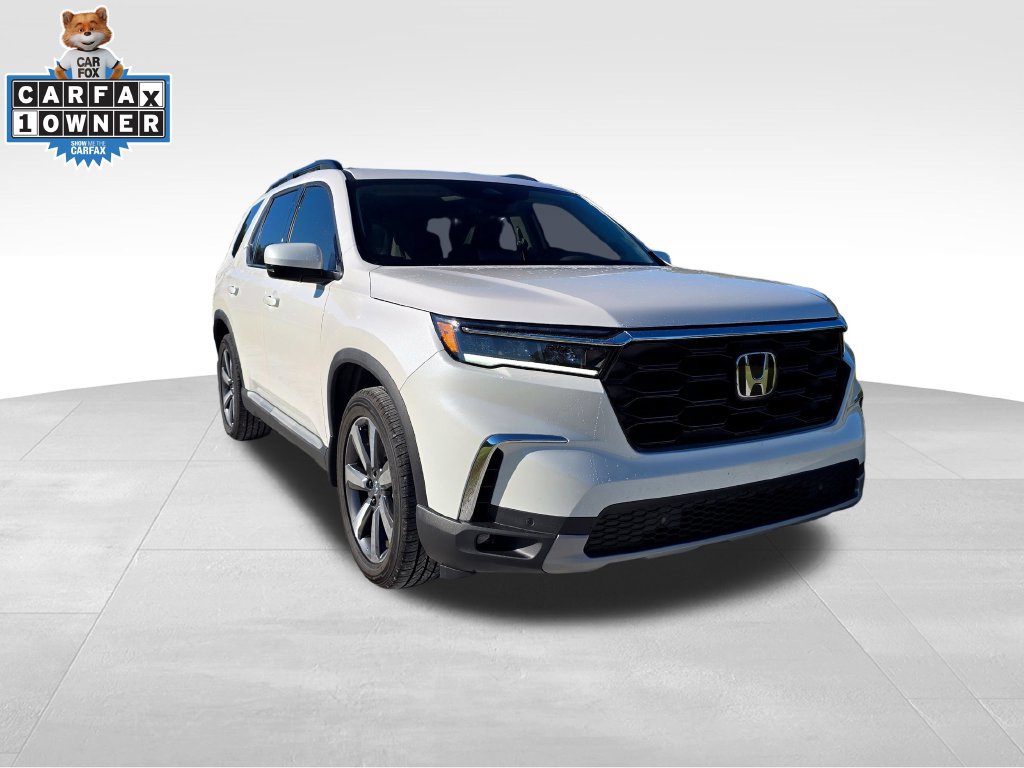 Used 2025 Honda Pilot Touring image 8