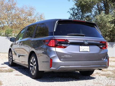 New 2026 Honda Odyssey Sport-L image 3