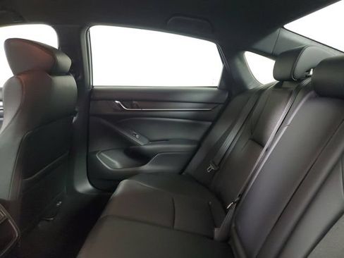 Used 2022 Honda Accord Sport image 11