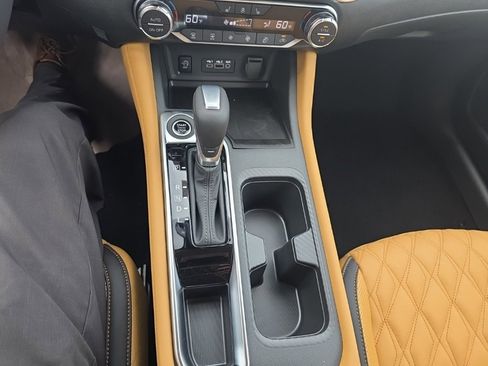 New 2025 Nissan Sentra SV w/ SV Premium Package image 27