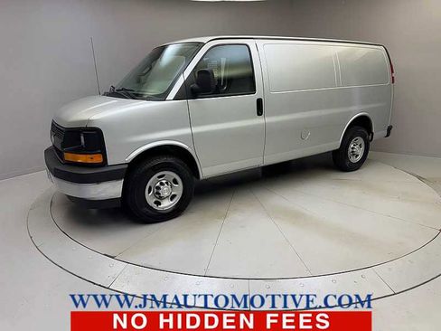 Used 2017 Chevrolet Express 2500 RWD image 1