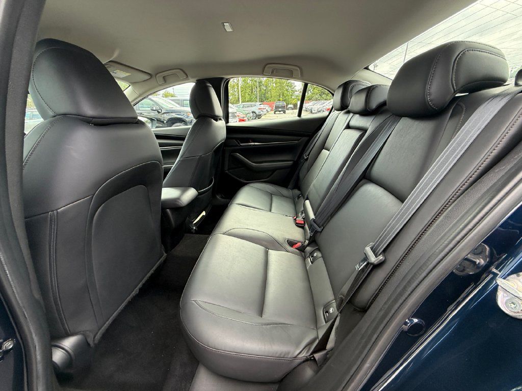 Used 2021 MAZDA MAZDA3 s FWD image 23