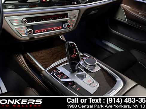 Used 2020 BMW 740i w/ M Sport Package RWD image 35
