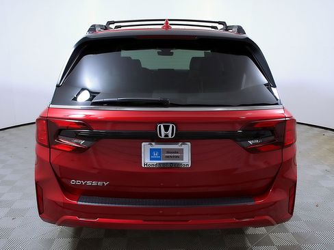 Certified 2026 Honda Odyssey EX-L image 8