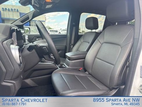 Used 2023 Chevrolet Colorado LT w/ LT Convenience Package III AWD/4WD image 13
