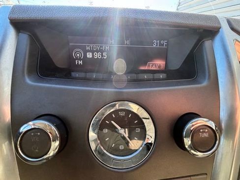 Used 2012 Cadillac SRX Luxury image 13