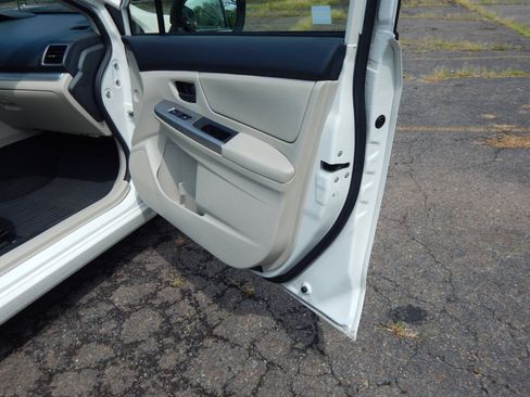 Used 2015 Subaru Impreza 2.0i AWD/4WD image 16