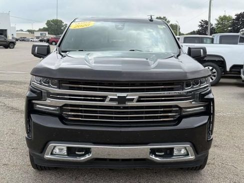 Used 2020 Chevrolet Silverado 1500 High Country w/ Technology Package AWD/4WD image 3