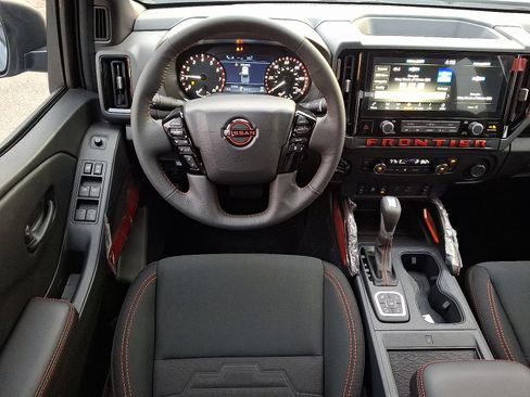New 2026 Nissan Frontier PRO-4X w/ Pro-4x Convenience Package image 7