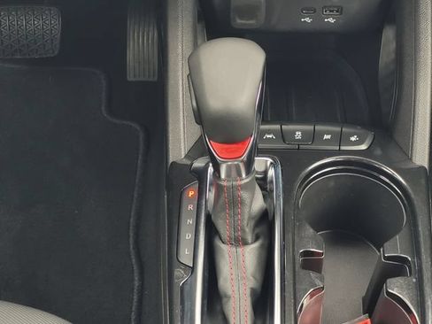 Used 2025 Chevrolet TrailBlazer RS FWD image 19