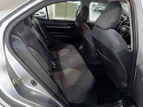 Used 2020 Toyota Camry LE FWD image 12