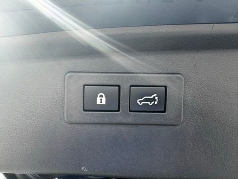 Used 2025 Subaru Outback Limited image 12