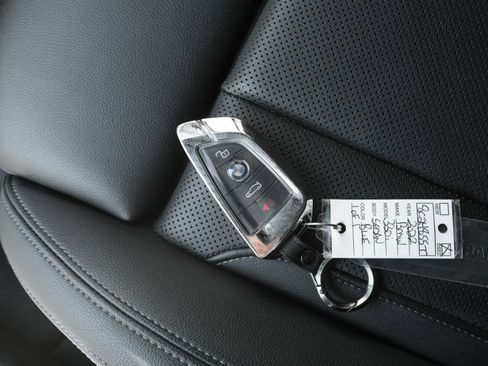 Used 2022 BMW 330i Sedan w/ Premium Package image 45