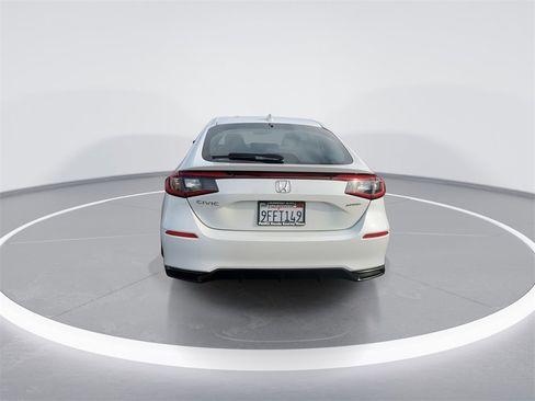 Used 2023 Honda Civic Sport image 12