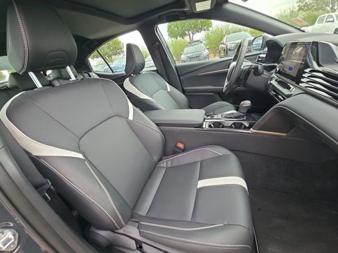 Used 2026 Toyota Camry SE w/ Convenience Package image 10