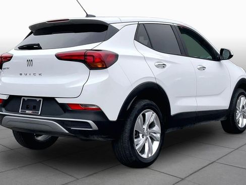 Used 2025 Buick Encore GX Preferred AWD/4WD image 13