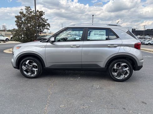 New 2026 Hyundai Venue SEL image 9