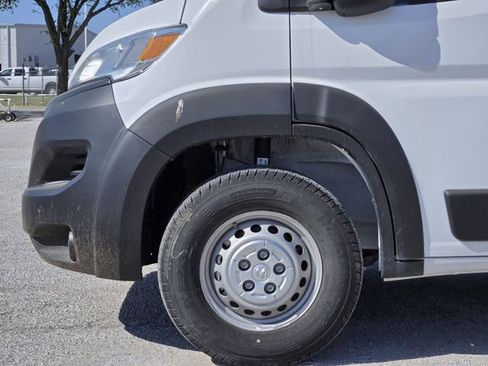 New 2024 RAM ProMaster 2500 w/ Safety Group FWD image 5