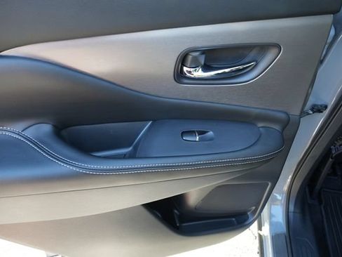 Used 2024 Nissan Murano SL AWD/4WD image 19