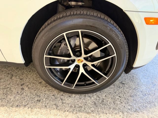 Used 2022 Porsche Macan AWD/4WD image 45
