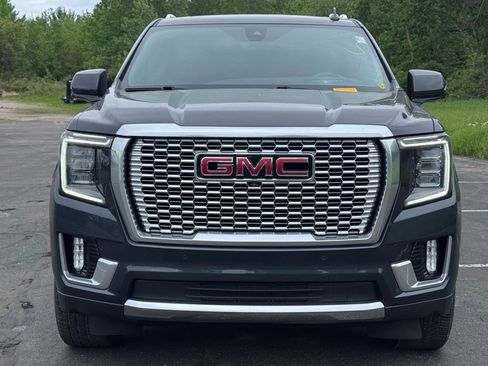 Used 2021 GMC Yukon XL Denali w/ Denali Premium Package AWD/4WD image 2
