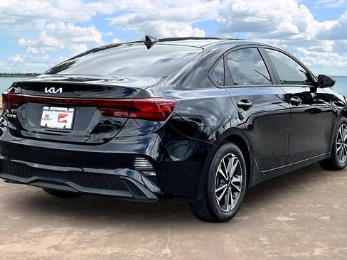 Used 2024 Kia Forte LXS FWD image 4