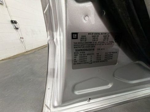 Used 2011 Buick Enclave CXL image 31