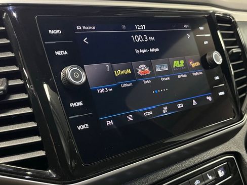 Used 2022 Volkswagen Atlas Cross Sport SEL R-Line image 29