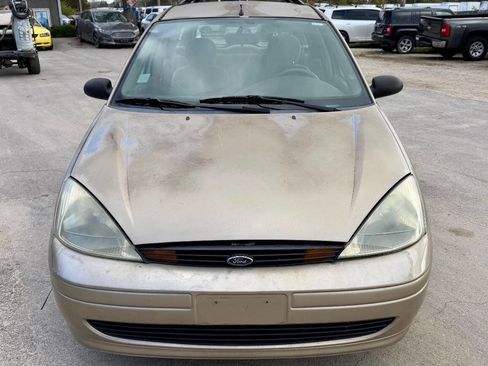 Used 2002 Ford Focus SE image 9