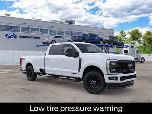 New 2026 Ford F250 Lariat w/ Black Appearance Package AWD/4WD image 8