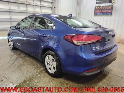 Used 2017 Kia Forte LX FWD image 6