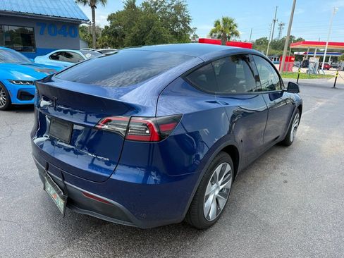 Used 2021 Tesla Model Y Long Range AWD/4WD image 4