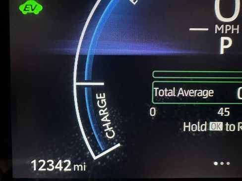 Used 2025 Toyota Camry LE image 24