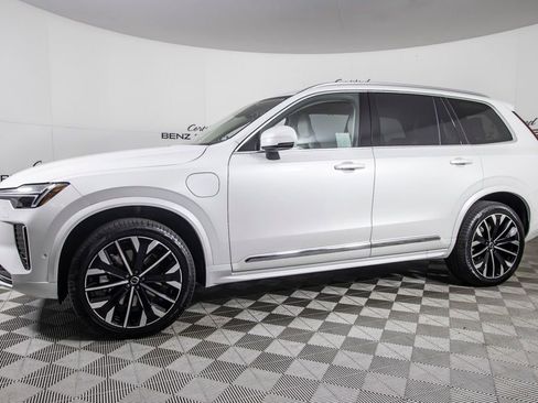 Used 2026 Volvo XC90 T8 Ultra w/ Protection Package Premier AWD/4WD image 8
