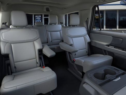 New 2026 Ford Expedition Active AWD/4WD image 11