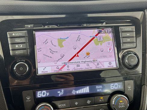 Used 2019 Nissan Rogue SV w/ Premium Package FWD image 22