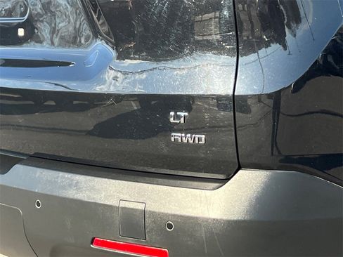 Used 2022 Chevrolet Traverse LT image 6