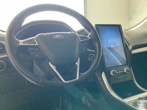 Used 2024 Ford Edge SEL AWD/4WD image 14
