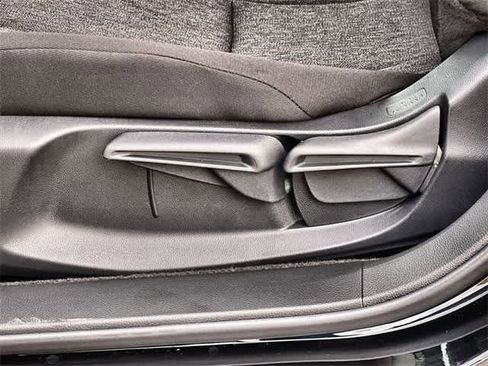 Certified 2025 Honda Accord LX image 31