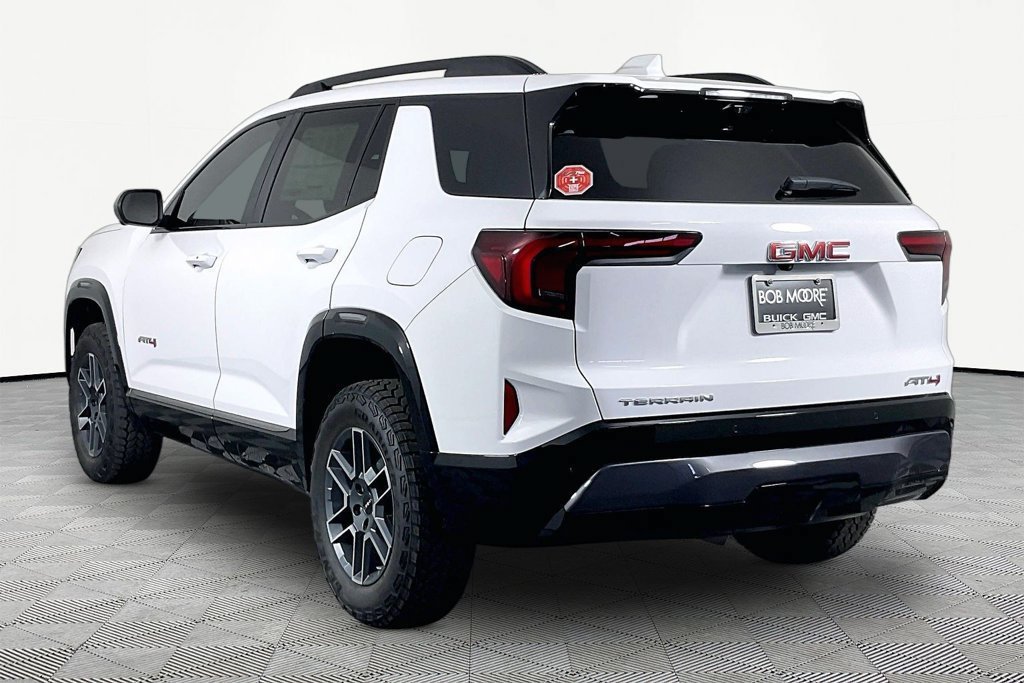 New 2027 GMC Terrain AT4 w/ Convenience Package III AWD/4WD image 4