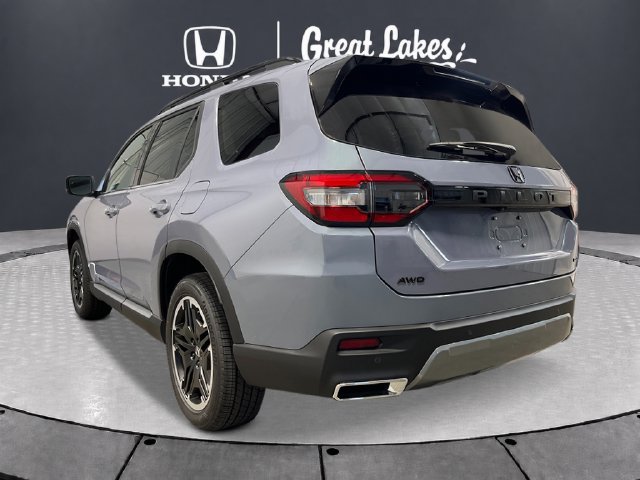 New 2026 Honda Pilot Touring image 3