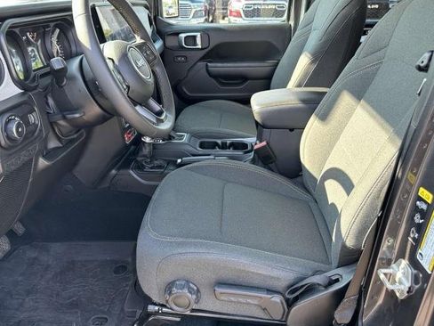 Certified 2024 Jeep Wrangler Willys image 17