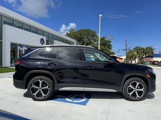 New 2025 Volkswagen Tiguan SE video 2