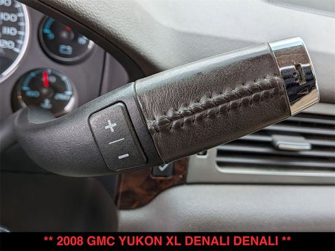 Used 2008 GMC Yukon XL Denali image 23