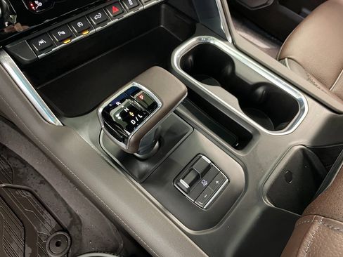 Certified 2026 GMC Sierra 1500 Denali w/ Denali Reserve Package image 40