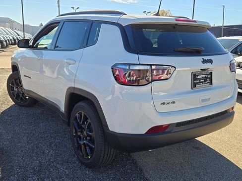 New 2026 Jeep Compass Latitude AWD/4WD image 15